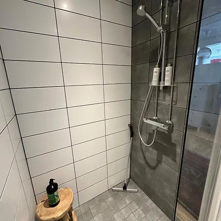 招待所 Matmalmeneva